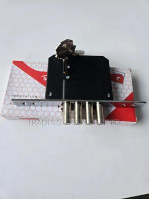 Moment 4 Pin Dead Lock - main view