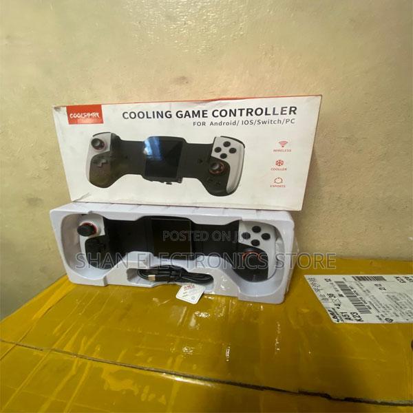 20. Bluetooth Mobile Gamepad With Ergonomic Design - main view