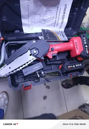 Cordless 6" Chainsaw