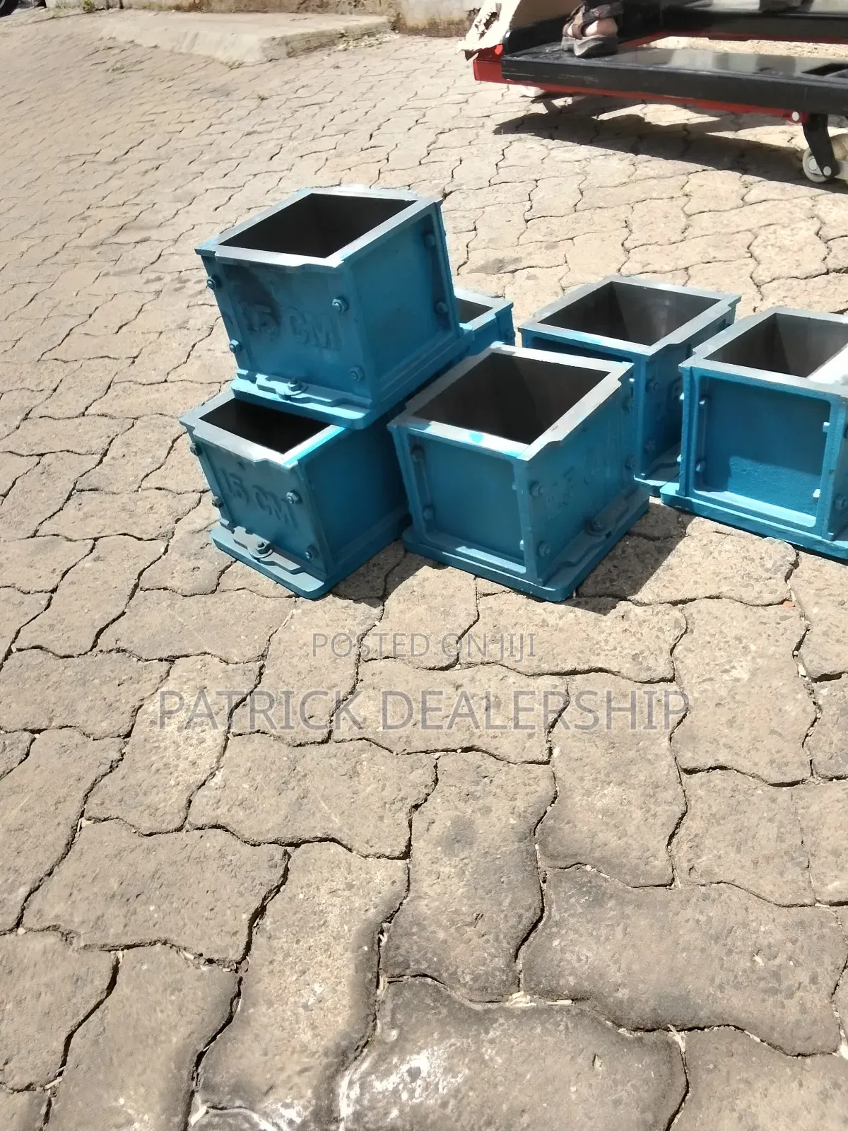 Cast Iron Concrete Cube