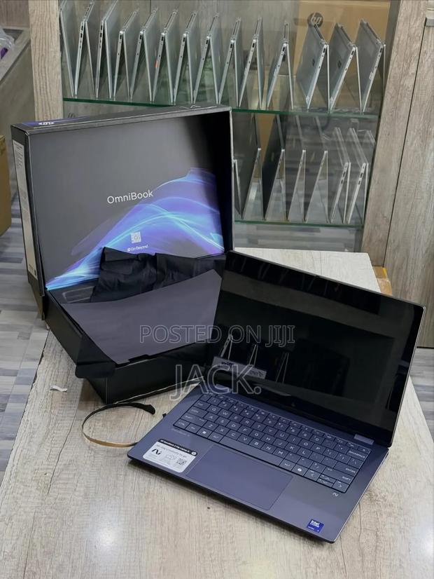 New Laptop HP OmniBook X Flip 14" 16GB Intel Core Ultra 7 SSD 1T