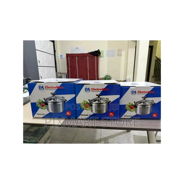 Electromate 9l Manual Pressure Cooker Durable and Easy to Use - main view