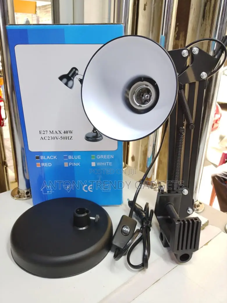 Classic Desk Lamp With Clamp Mount And Adjustable Arm