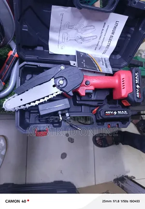 Heavy Duty Cordless Chainsaw 6"