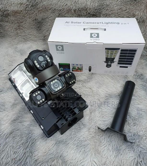 Solar 4g Outdoor CCTV Camera With Led 180w Streetlight Motion Alert
