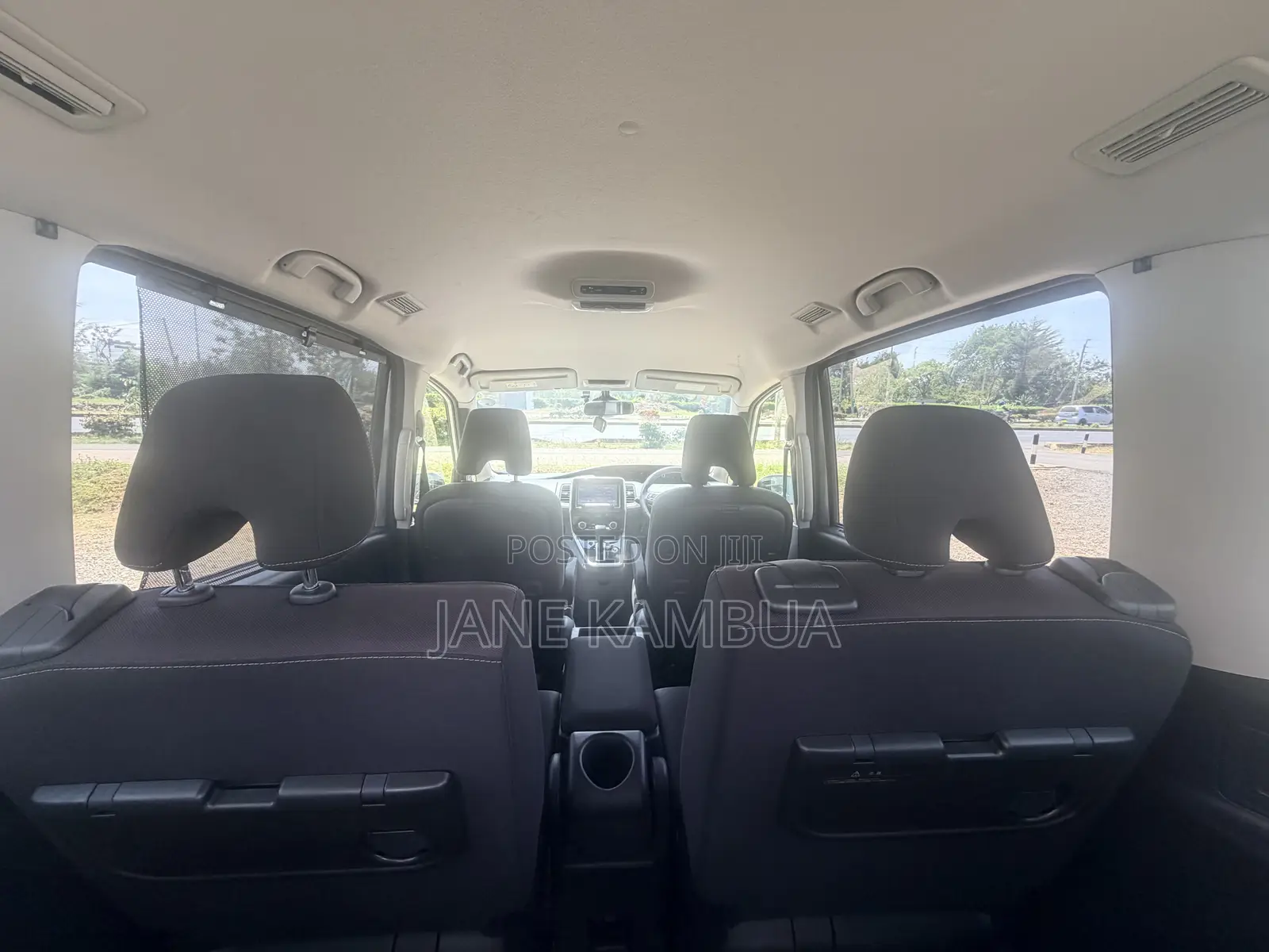Nissan Serena 2018 Silver