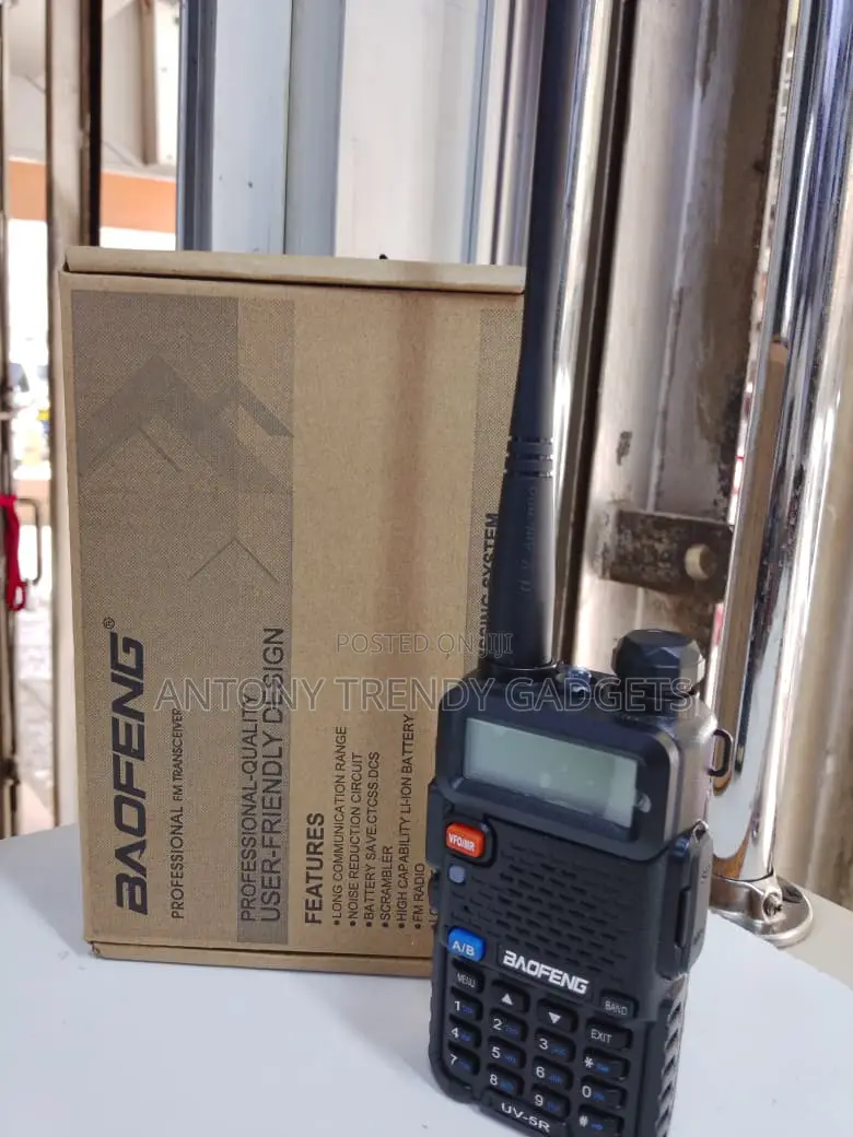 Uv-5r Two-Way Radio With Fm Led Flashlight