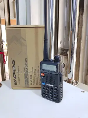 Uv-5r Two-Way Radio With Fm Led Flashlight
