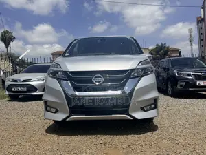 Nissan Serena 2018 Silver