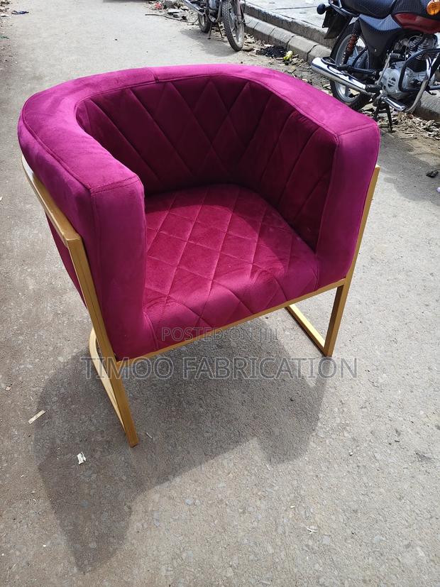 Styling Maroon Colour - main view