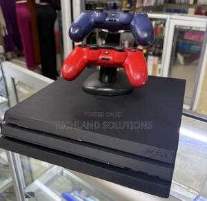 Best Condition Ps4 Pro +2 Pads +Charging Dock - thumbnail 2