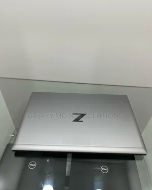 Laptop HP ZBook Firefly 15 G7 16GB Intel Core I7 SSD 512GB