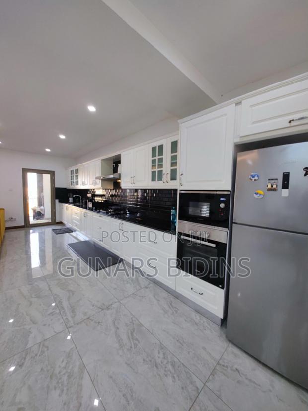 Furnished 2bdrm Apartment in Ziwa la Ngombe for rent