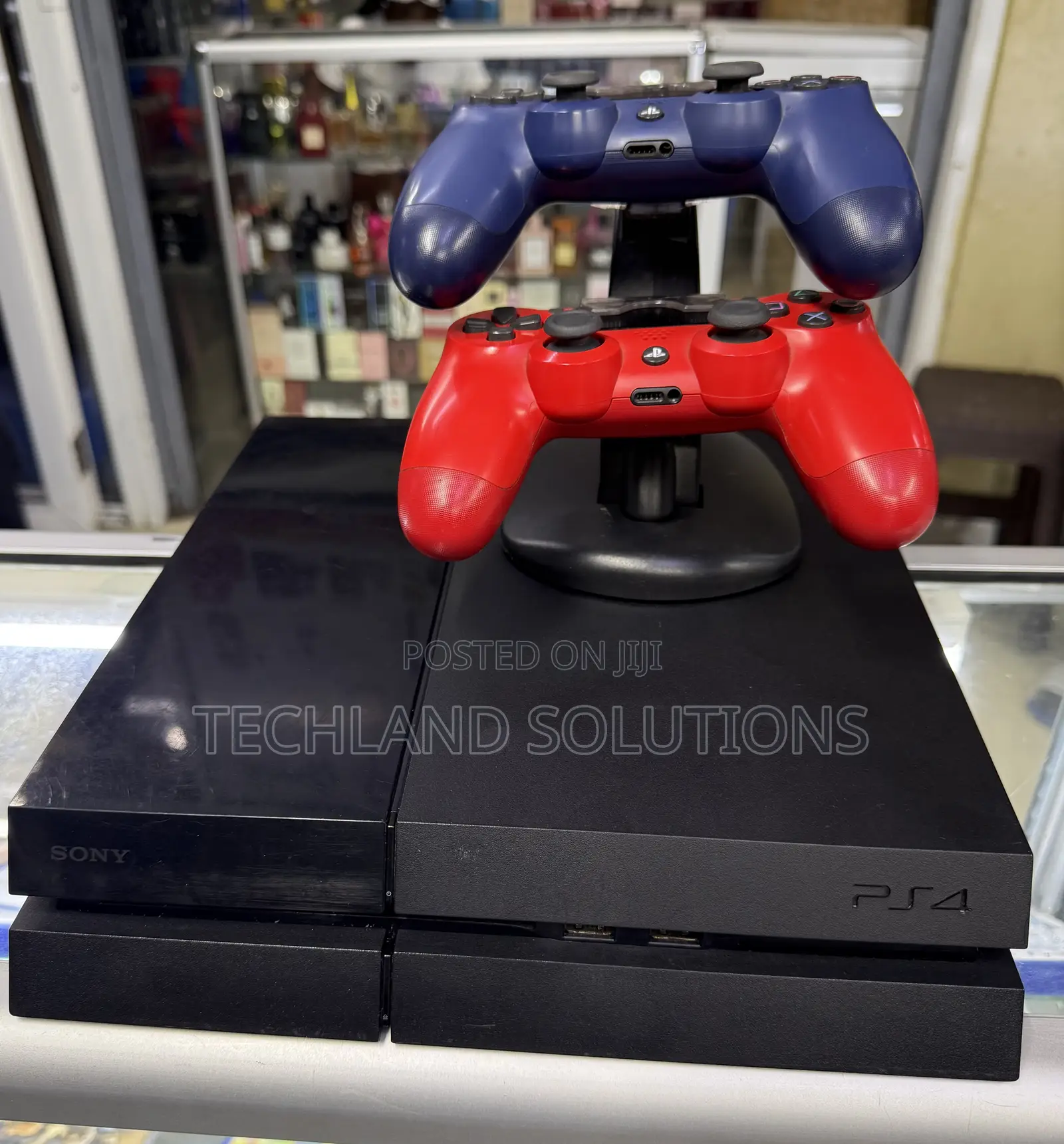 Best Condition Ps5 Standard ,2pads ,Charging Dock