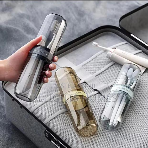 Portable Travel Toothbrush Holder - thumbnail 4