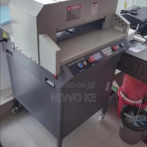 45cm Electric Paper Cutting Machine for Fast and Accurate Results