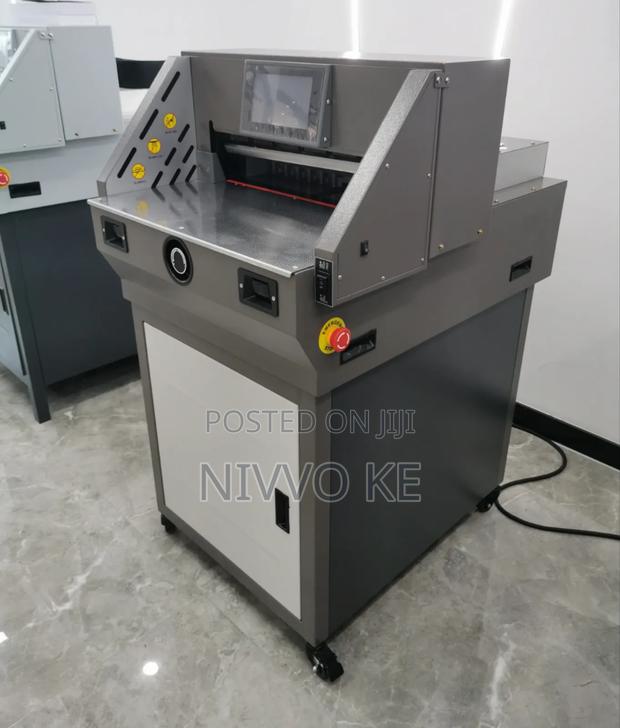 Professional 45cm Electric Sheet Cutter for Clean and Precise Trimming - thumbnail 3