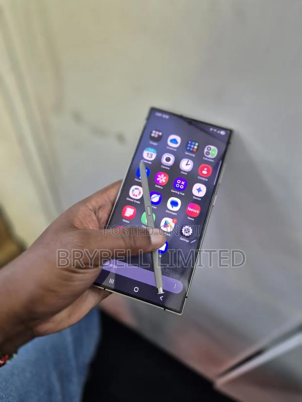 Samsung Galaxy S24 Ultra 256 GB Gray - main view