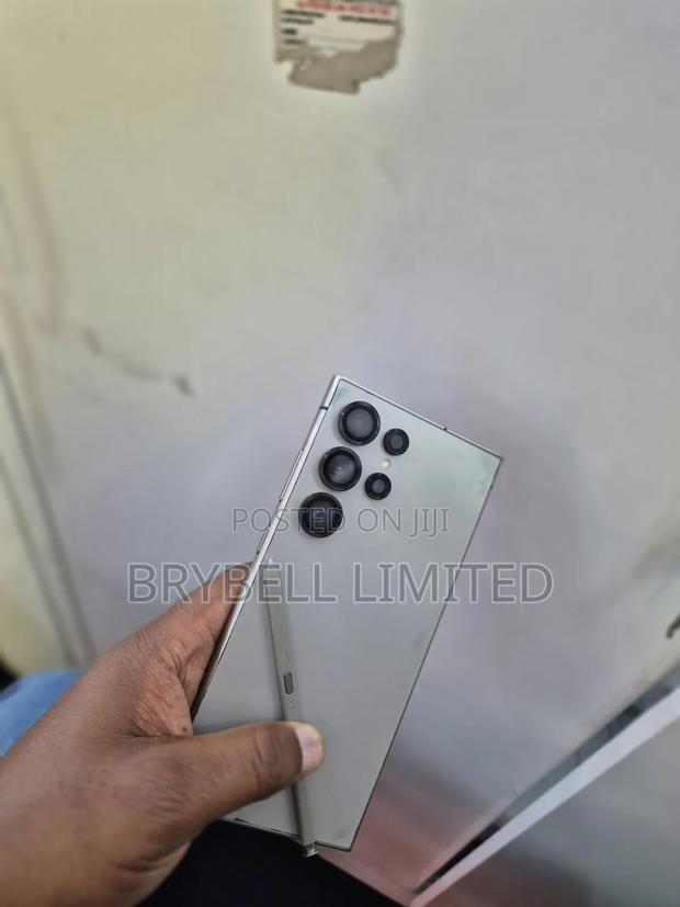 Samsung Galaxy S24 Ultra 256 GB Gray - thumbnail 4