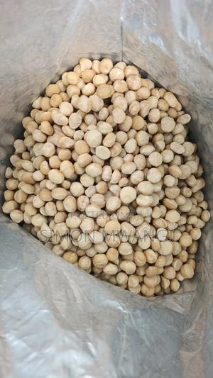 Raw Macadamia - main view