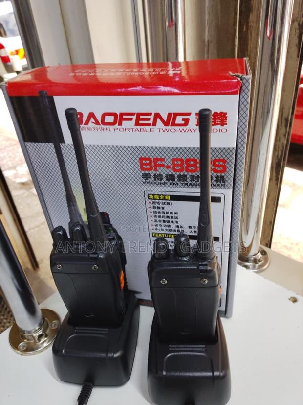 Bf-888s Walkie-talkie Uhf Radio With Scrambler & Battery Saver