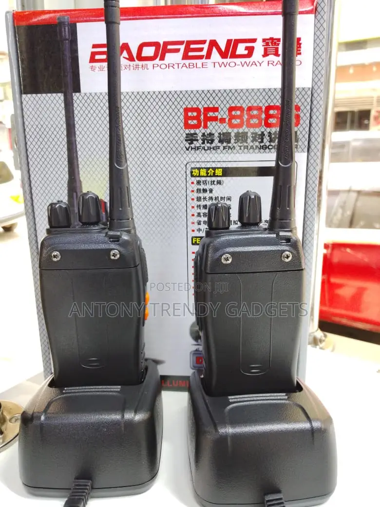 Bf-888s Walkie-Talkie Uhf Radio With Scrambler Battery Saver