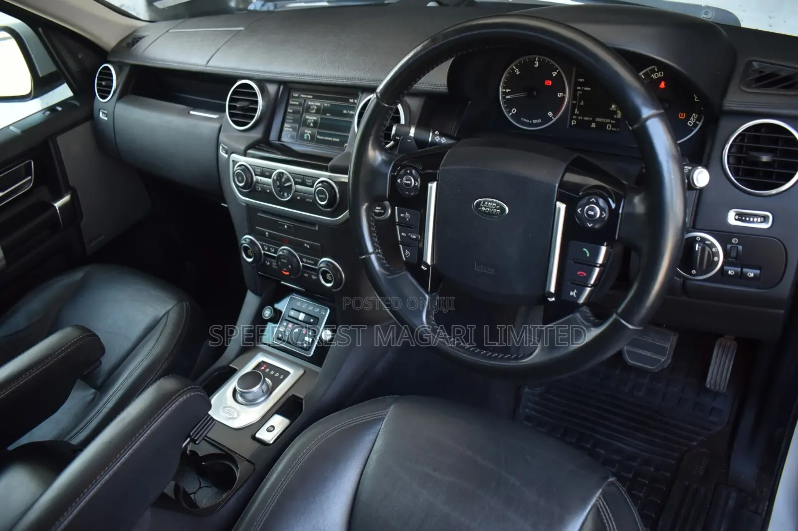 Land Rover Discovery 2014 White
