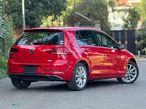 Volkswagen Golf 2018 Red