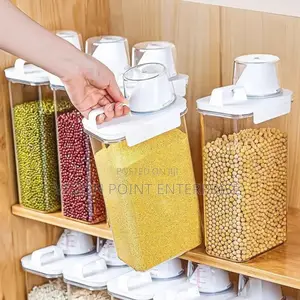 *Storage Containers With Measuring Cup
