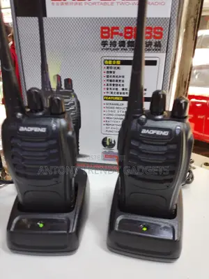Baofeng Bf-888s Uhf Walkie-Talkie With Led Scrambler