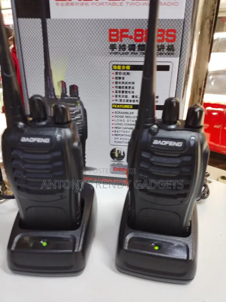 Baofeng Bf-888s Uhf Walkie-Talkie With Led Scrambler