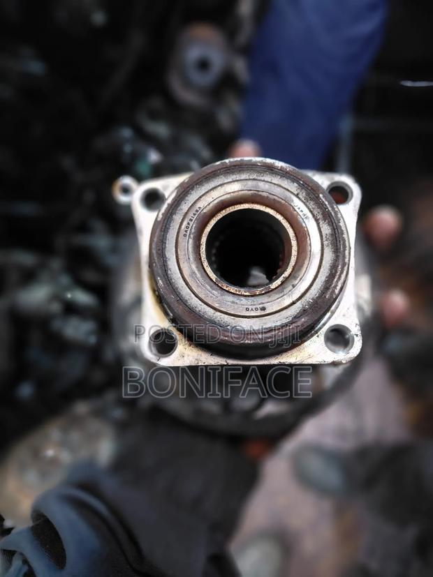 Rear Hurb/Bearing for Nze 4 Wheel