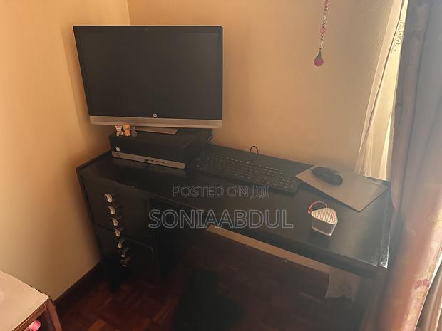 Desktop Computer HP 8GB Intel Core i7 HDD+SSD 500GB - main view