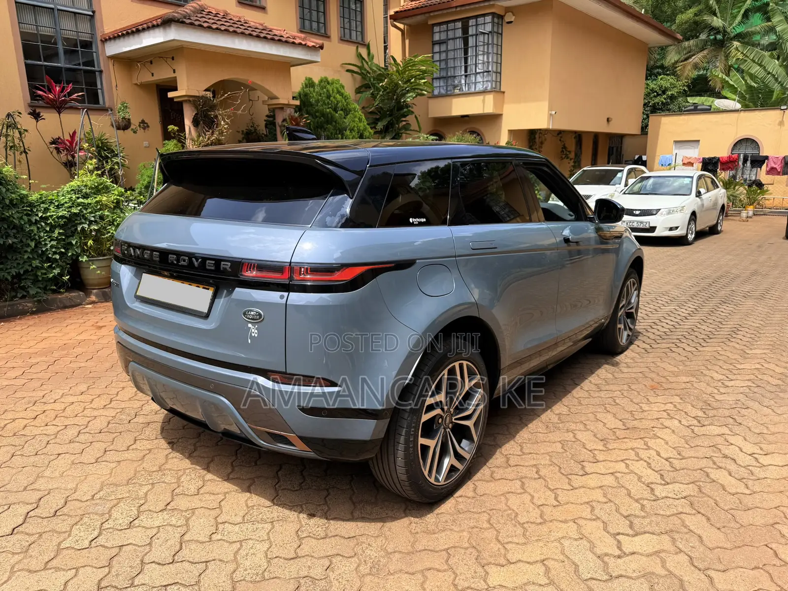 Land Rover Range Rover Evoque HSE Dynamic 4x4 5-Door 2019 Gray