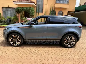 Land Rover Range Rover Evoque HSE Dynamic 4x4 5-Door 2019 Gray