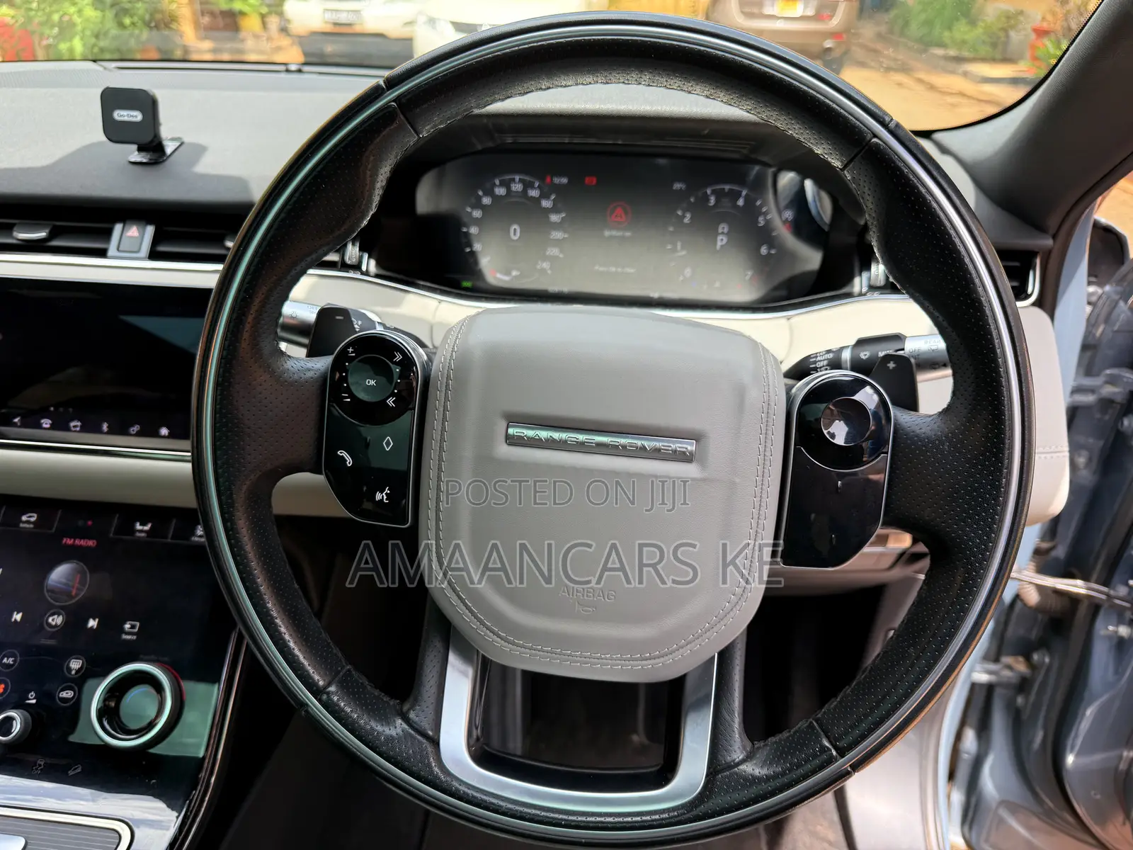 Land Rover Range Rover Evoque HSE Dynamic 4x4 5-Door 2019 Gray