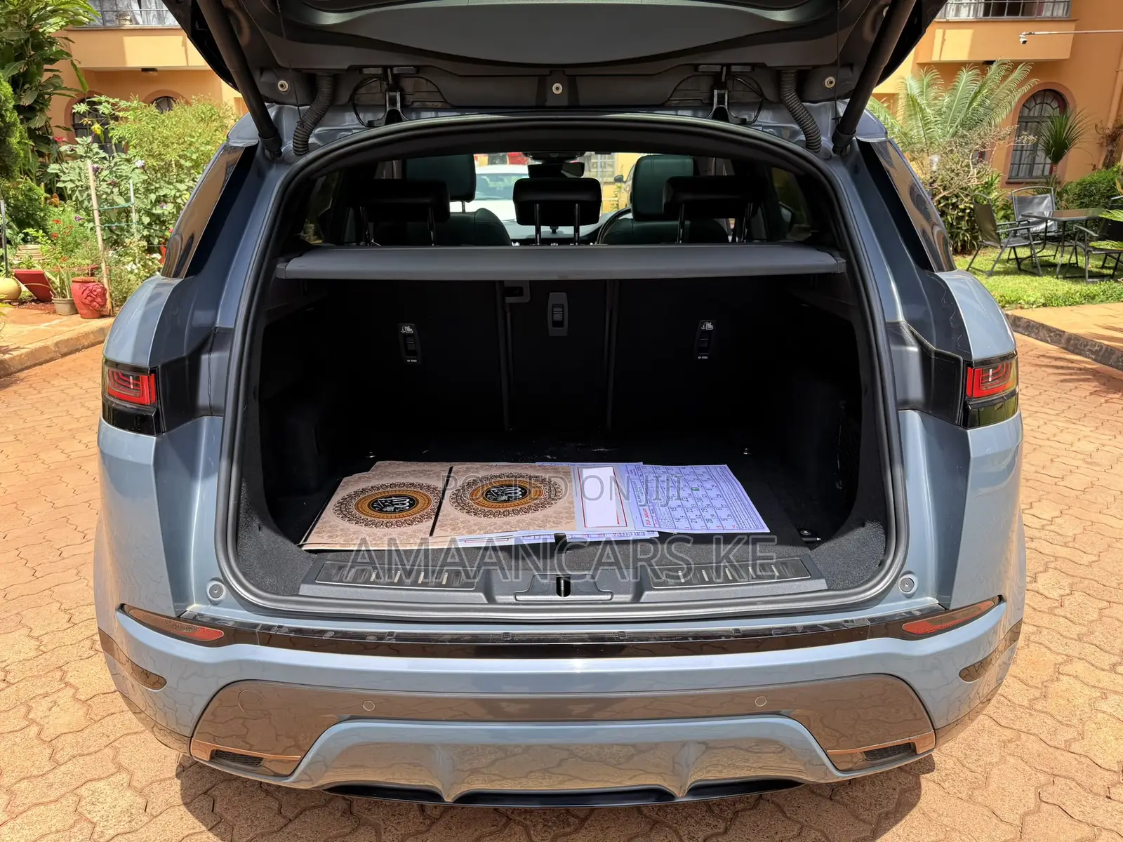 Land Rover Range Rover Evoque HSE Dynamic 4x4 5-Door 2019 Gray