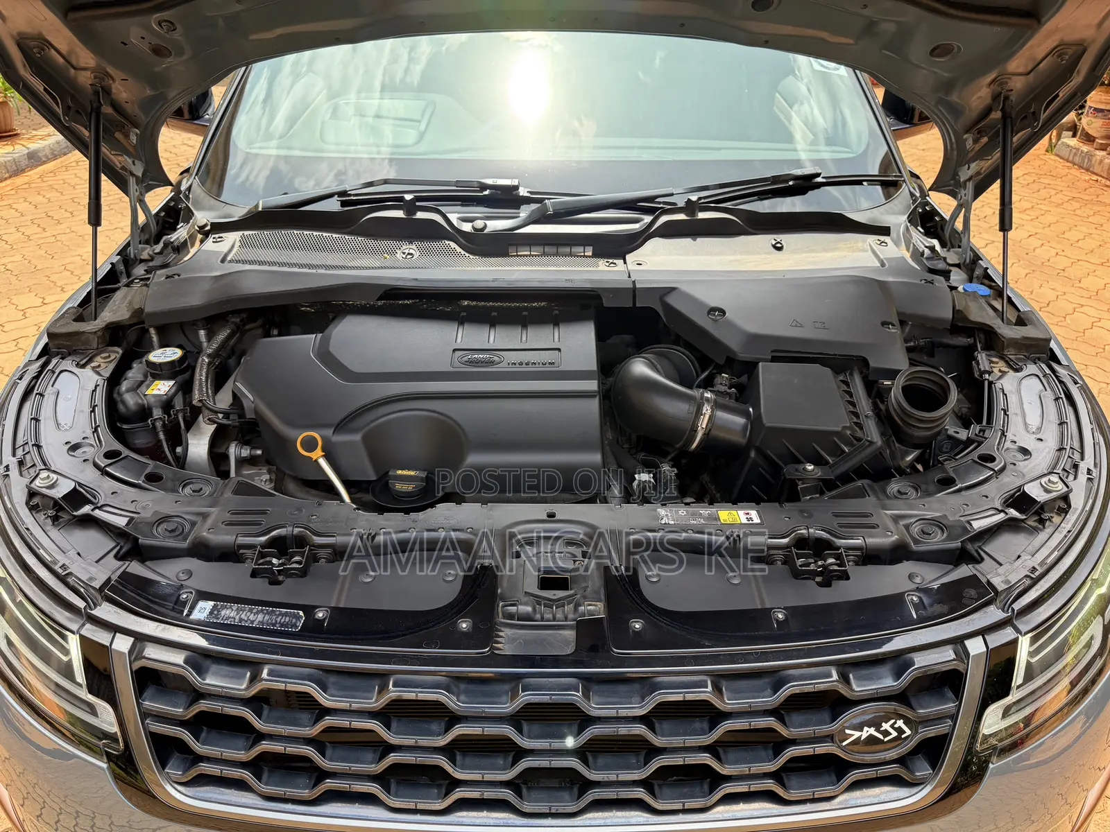Land Rover Range Rover Evoque HSE Dynamic 4x4 5-Door 2019 Gray