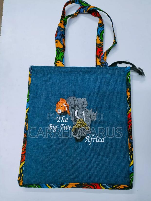 African Handbag Designer - thumbnail 7