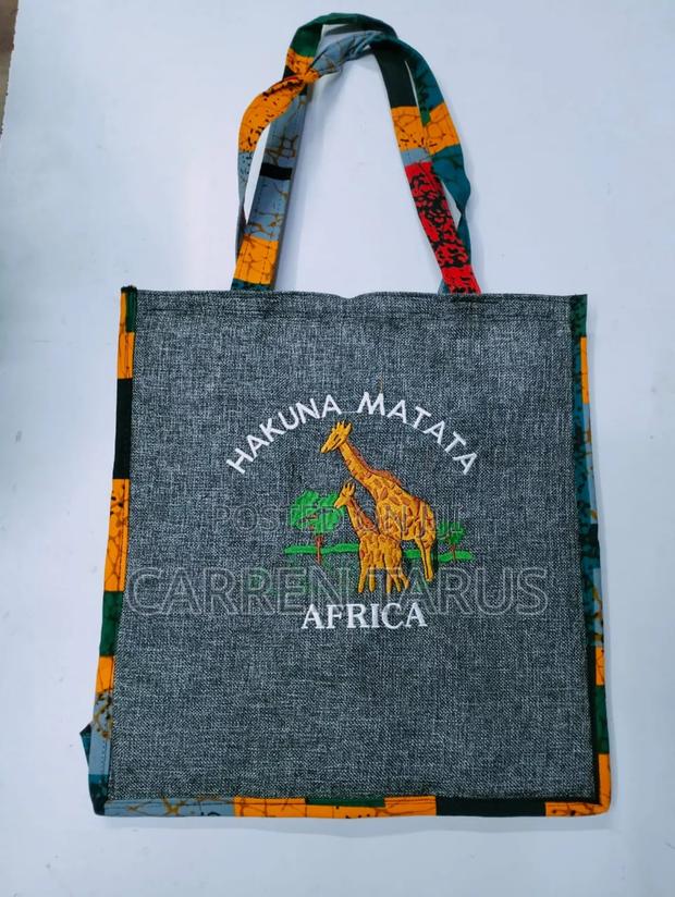 African Handbag Designer - thumbnail 8