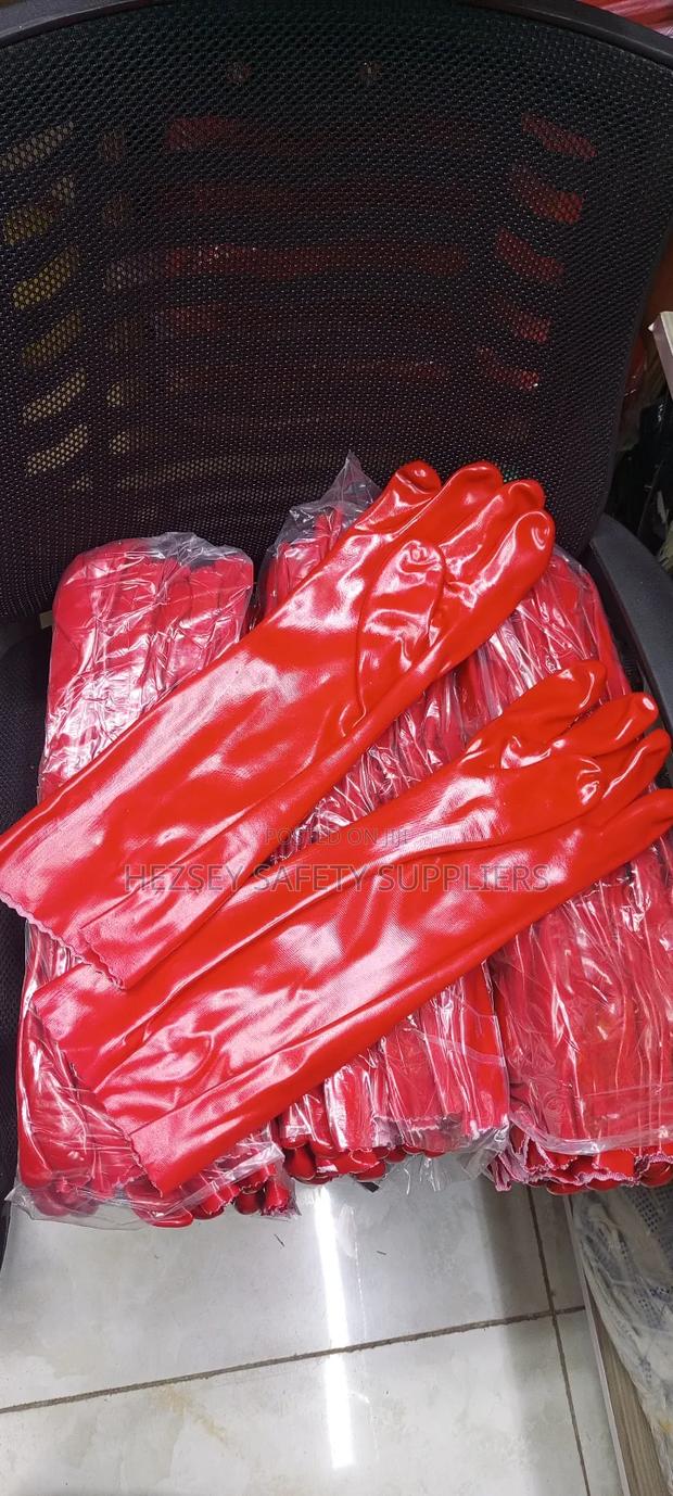 Affordable High Quality 18" P.V.C Gloves - thumbnail 2