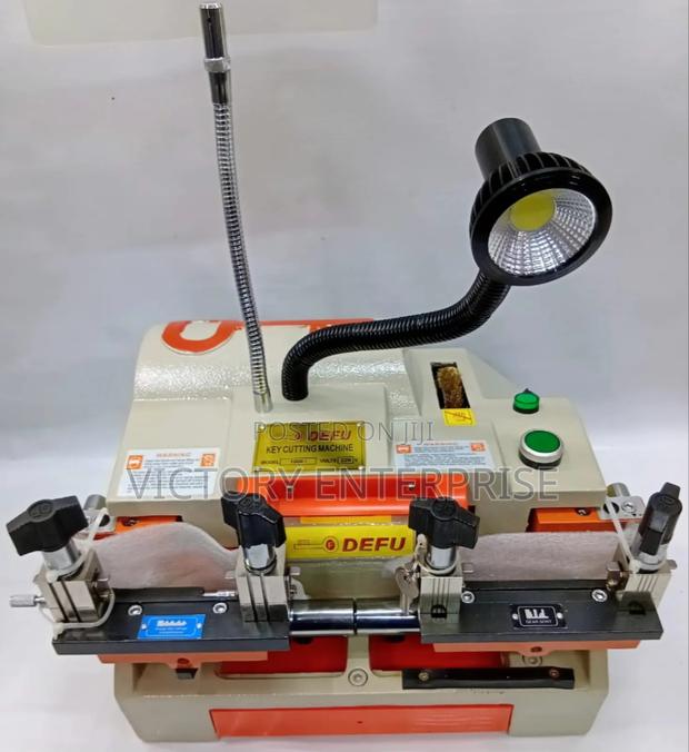 Key Cutting Machine