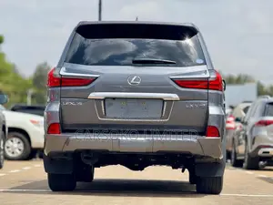 Lexus LX 570 AWD 2019 Silver