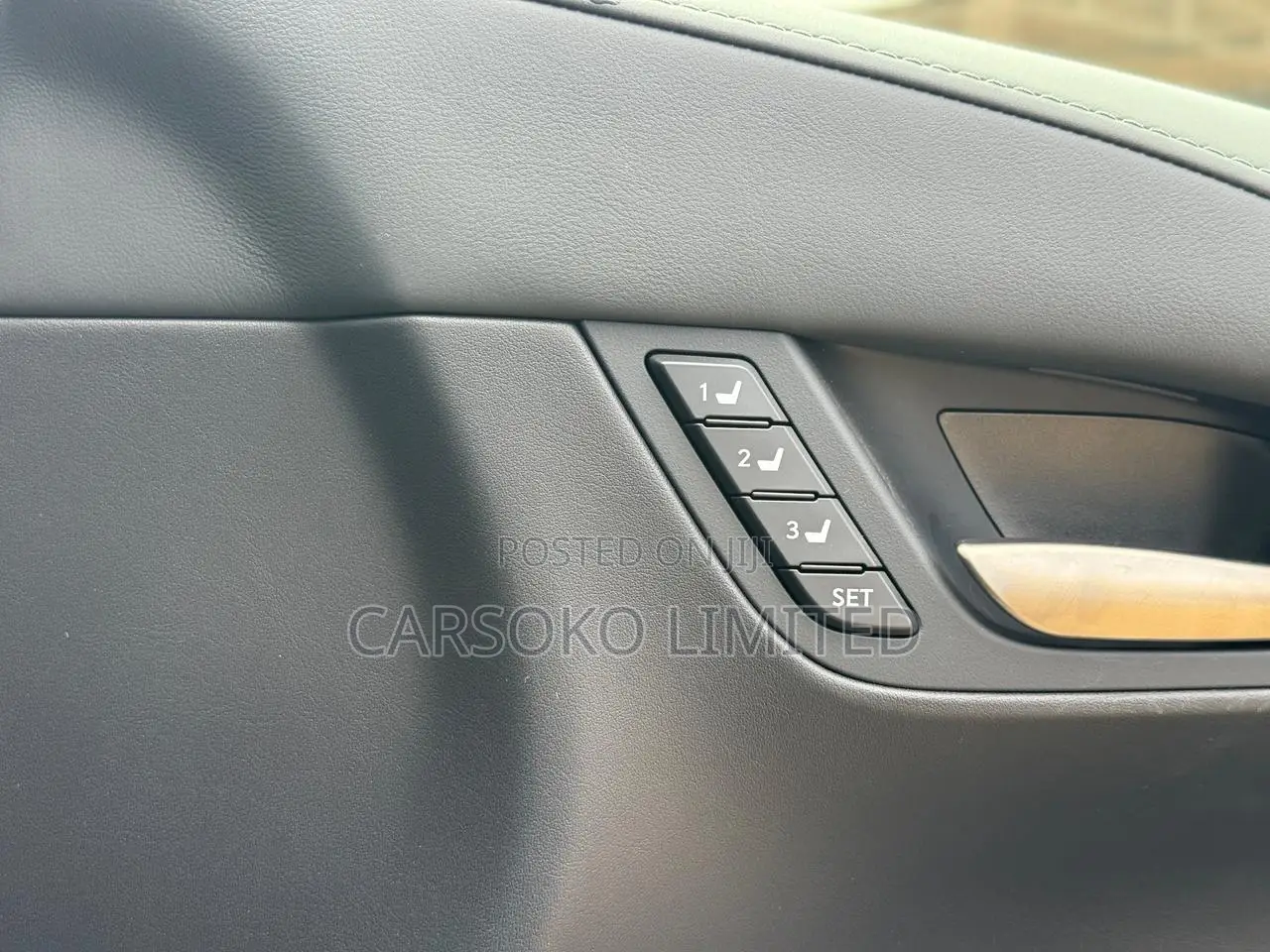 Lexus LX 570 AWD 2019 Silver