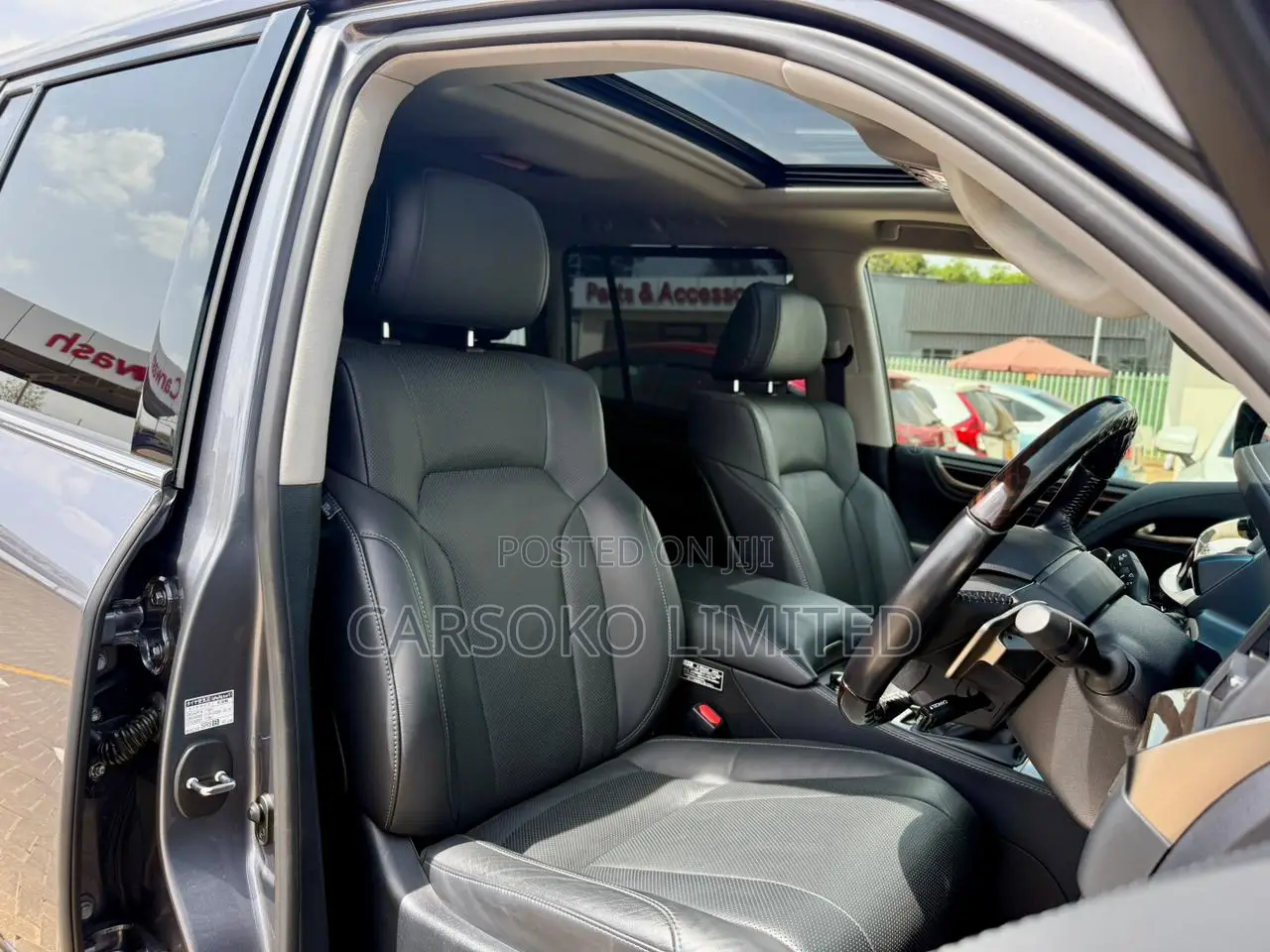 Lexus LX 570 AWD 2019 Silver