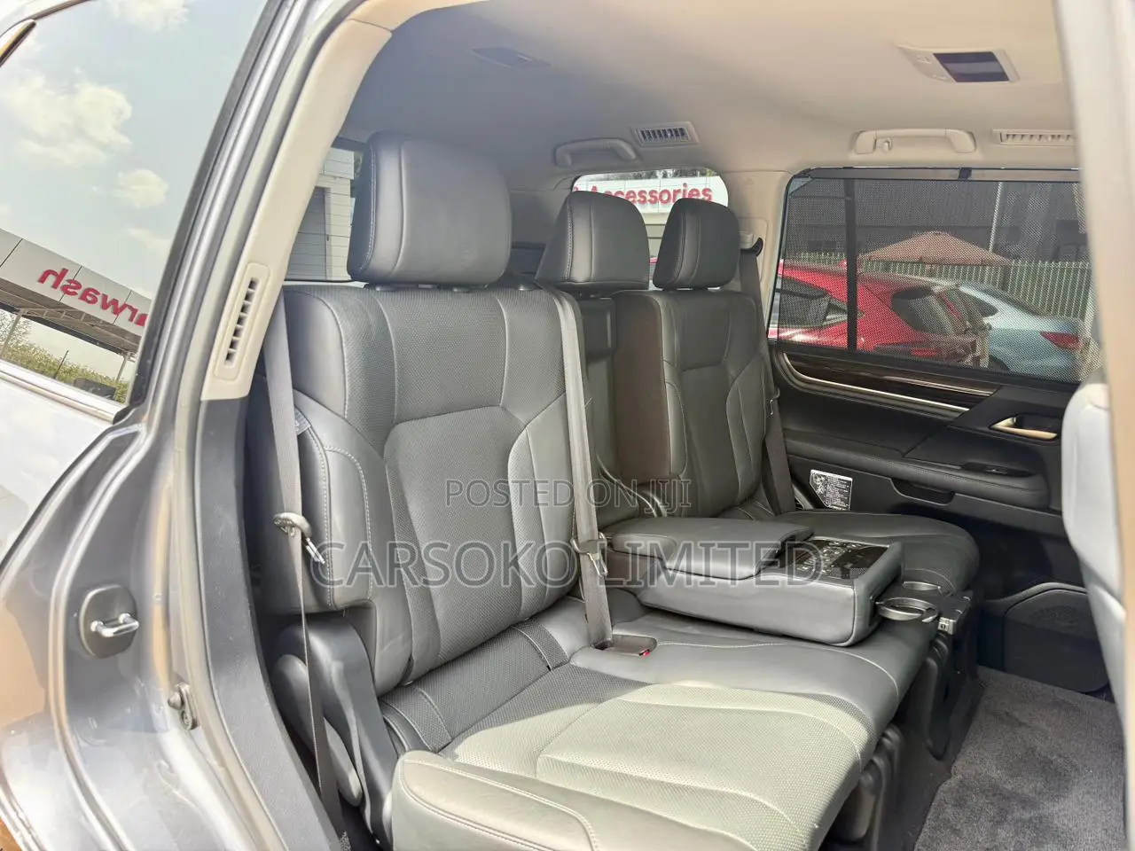 Lexus LX 570 AWD 2019 Silver