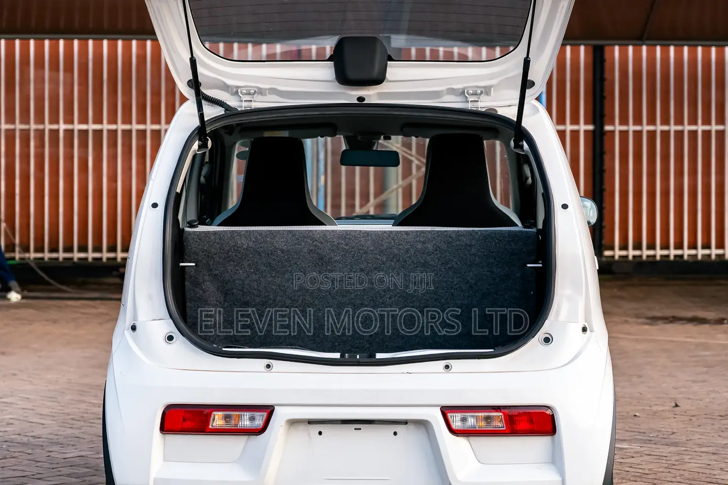 Suzuki Alto 2018 White