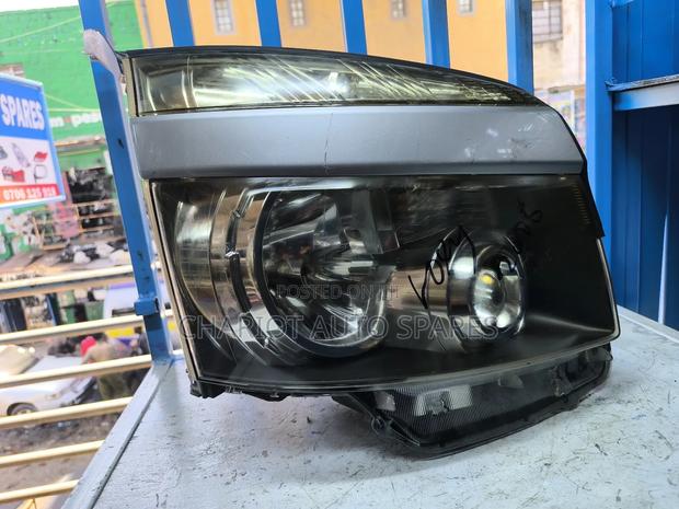 Voxy 2008 Non Xenon Headlights - thumbnail 2