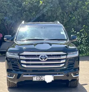 Toyota Land Cruiser Prado 2014 Black