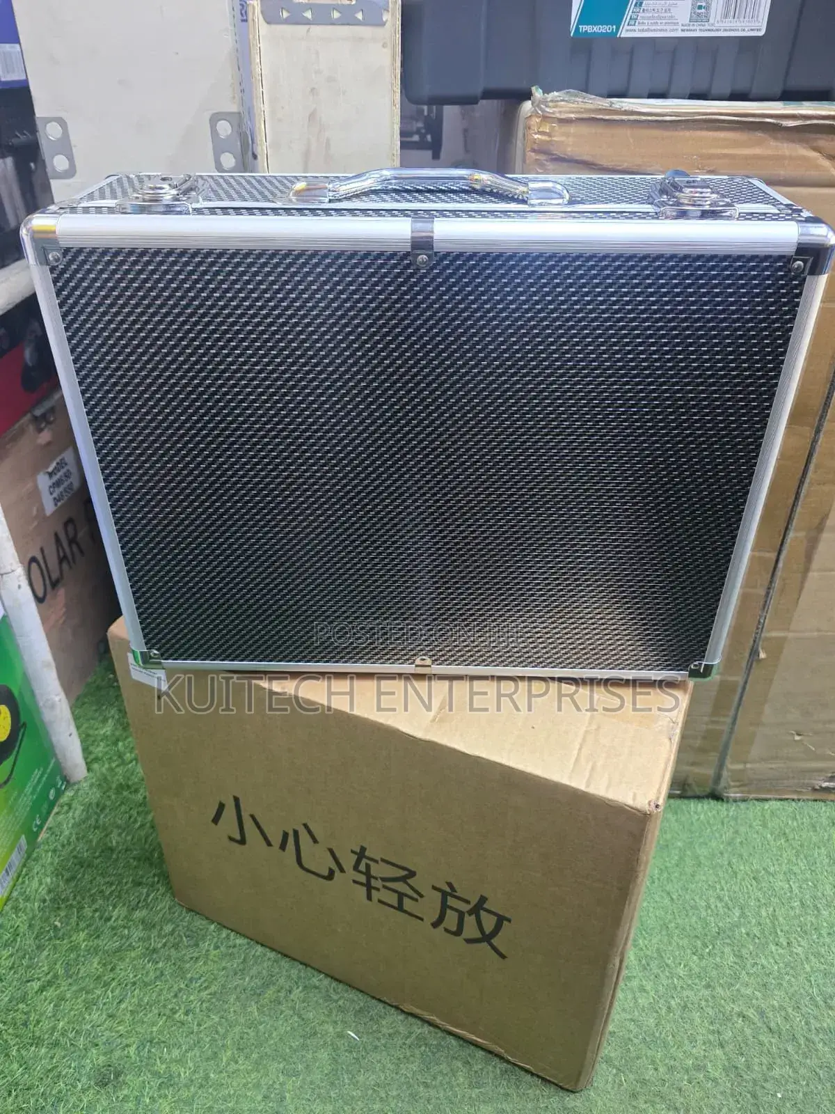 Tool Box / Metallic Empty Toolbox